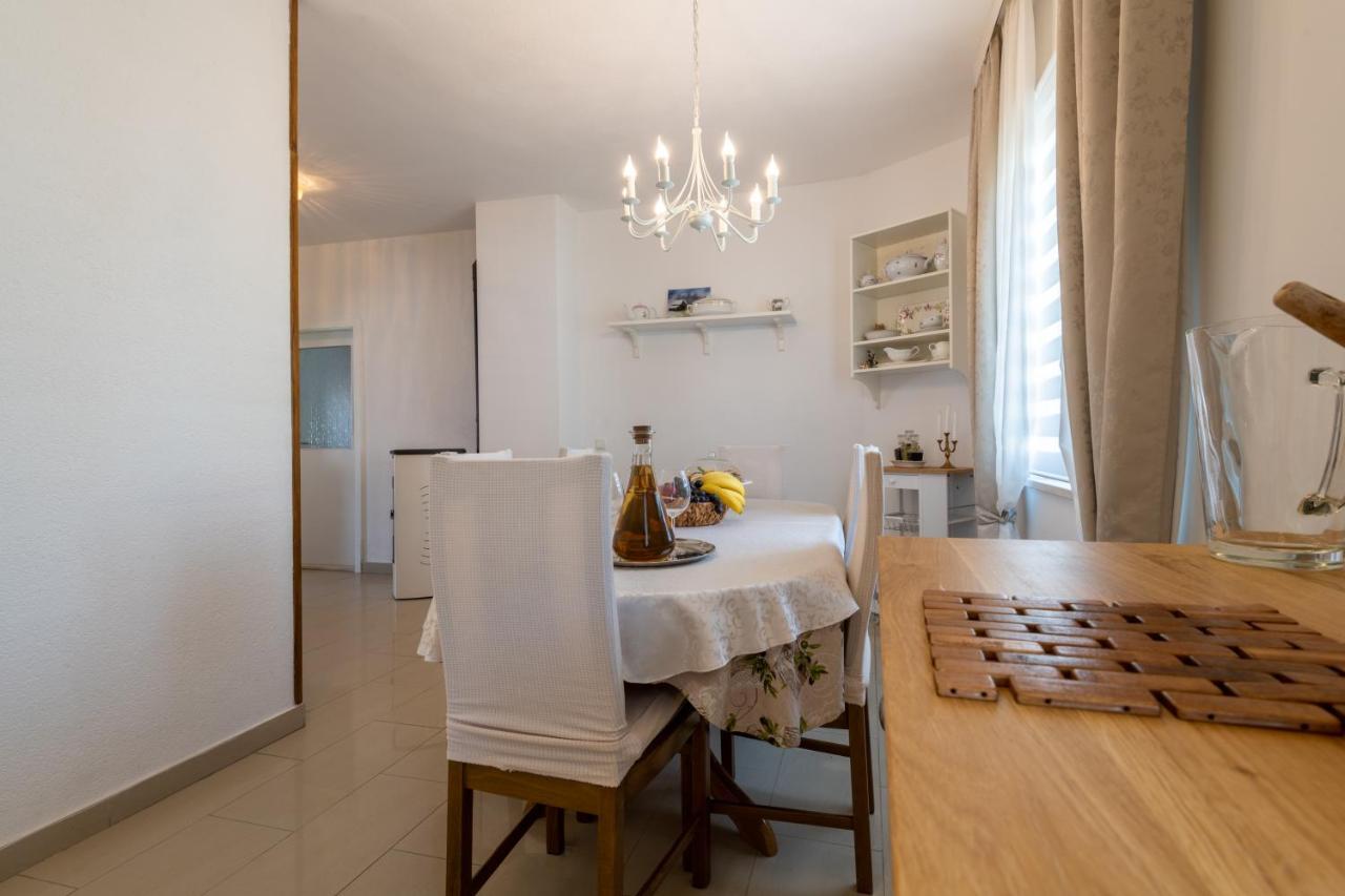 Apartamento Vranjes Kaštela Exterior foto