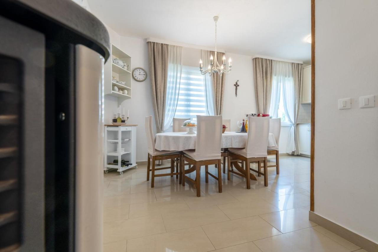 Apartamento Vranjes Kaštela Exterior foto