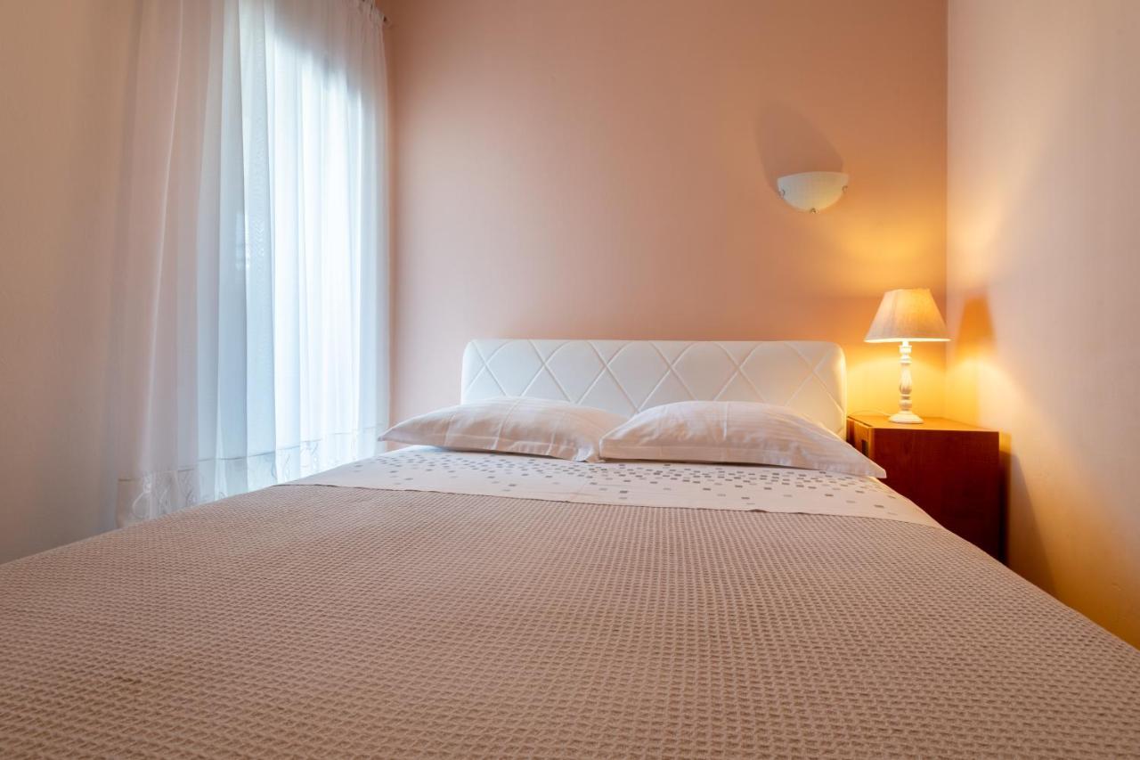 Apartamento Vranjes Kaštela Exterior foto